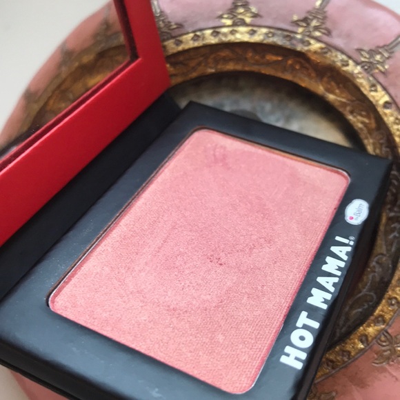 The Balm  blush HOT MAMA! - Picture 3 of 5